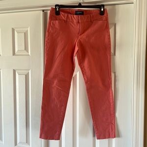 Old Navy coral capris, Size 2R